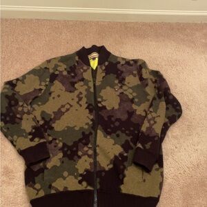 Tommy Hilfiger Camouflage Zip-Up Sweater with zipper.